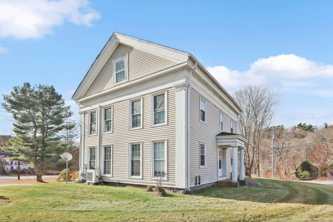 Welcome to 237 Upper rd !