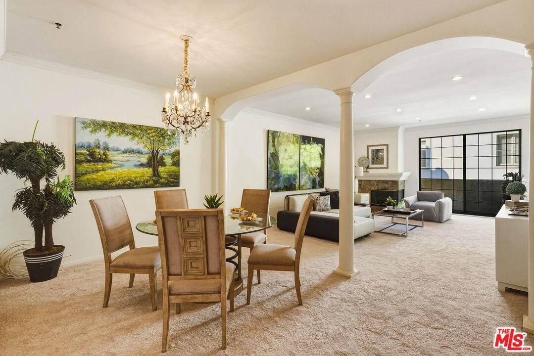 930 N Doheny Dr 2BR Sunset Strip La