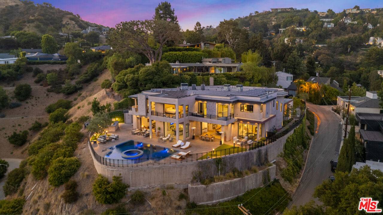 2501   Zorada Dr 7BR Hollywood Hills East La