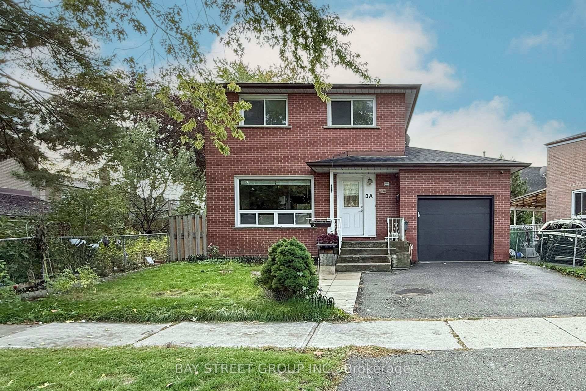 Bright and Well maintained 2 storey all brick detached home with 3 bedrooms, located near Eglinton Ave East and Birchmount Rd.
