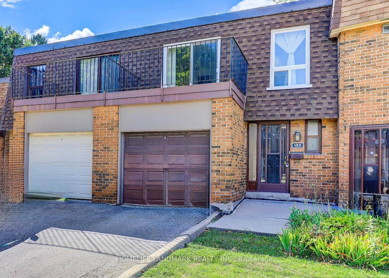 Recently Renovated, Bright amp ; Cozy Low Maintenance Townhome.
