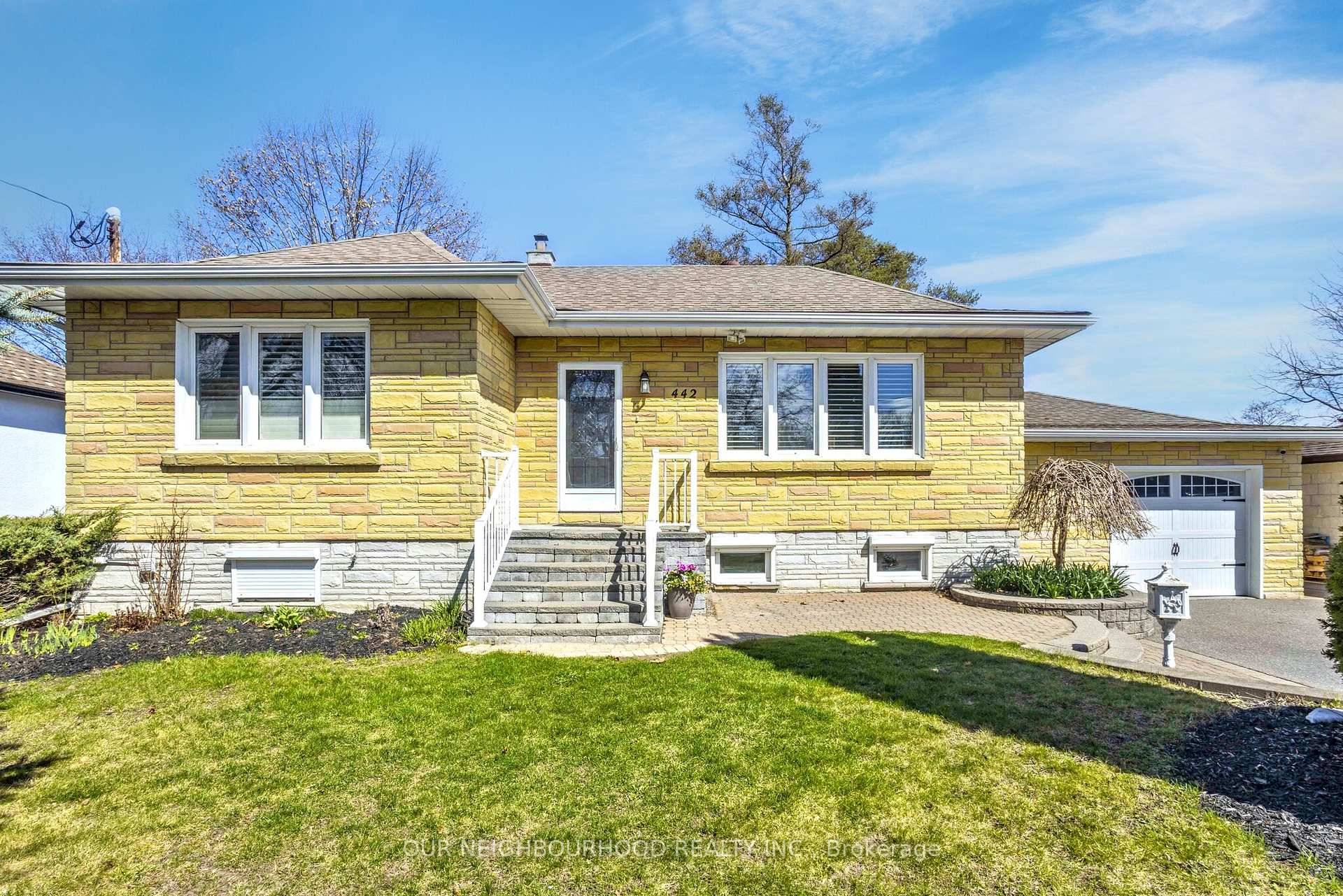 Lovingly Maintained Raised Bungalow with In Law Suite w Separate Entrance amp ; Ample Parking in a Quiet amp ; Desirable McLaughlin Neighbourhood.