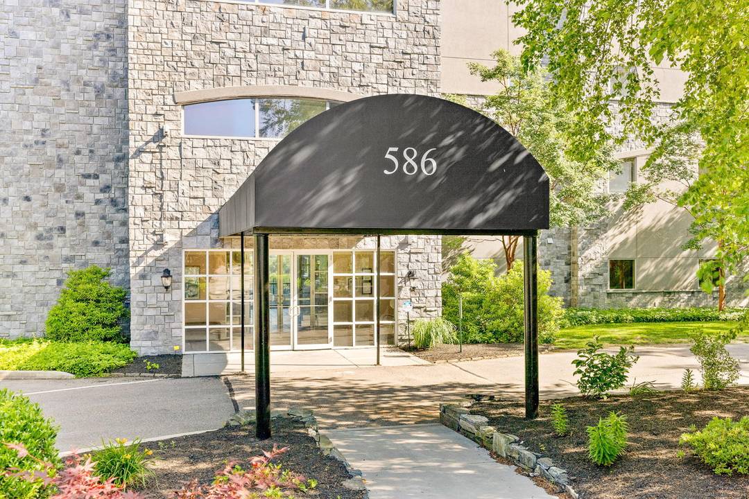 Welcome to the sophisticated, modern and chic design, with unparalleled elegance that this brand new unit at Penthomes Above The Cove, at Cove View Towers, Penthouse condo on the 6th ...