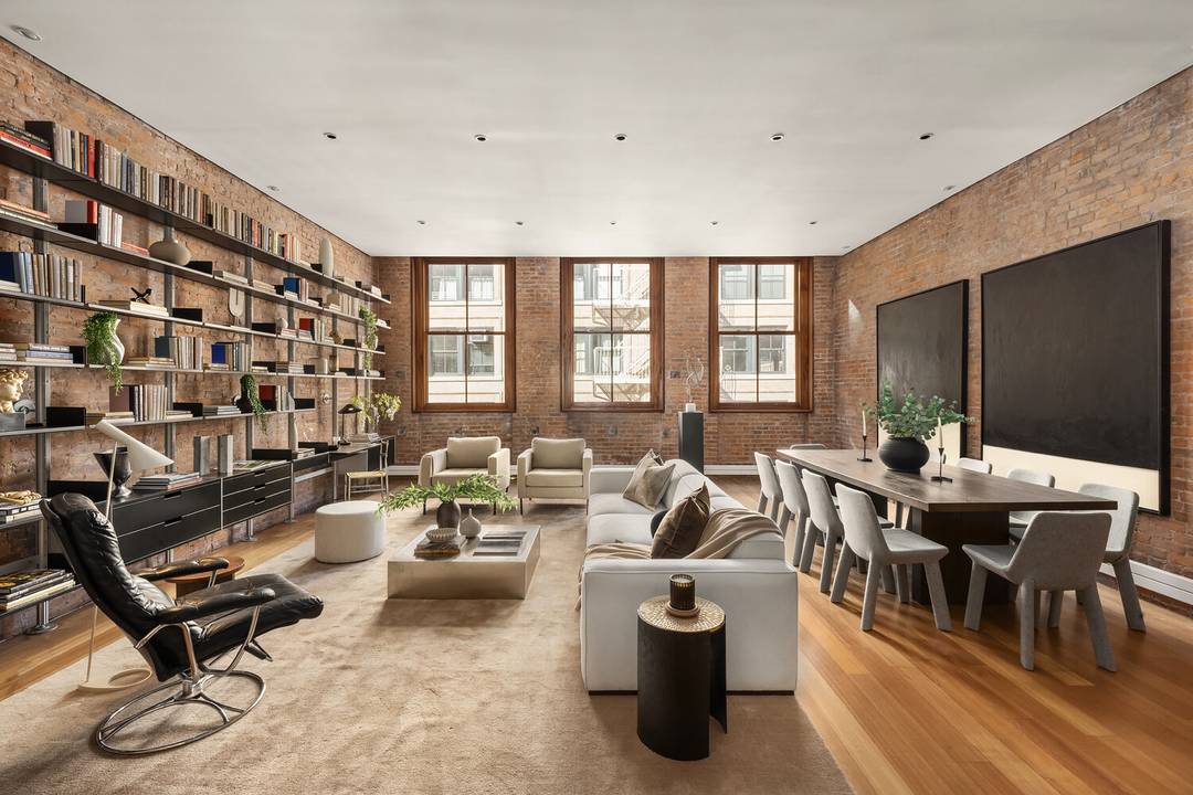 Welcome to this authentic Tribeca loft, set within a landmarked boutique building dating back to the late 1800s.
