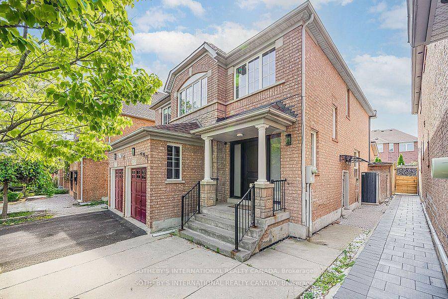 Legal Basement apartment, 2 bedrooms, in the heart of Churchill Meadows !