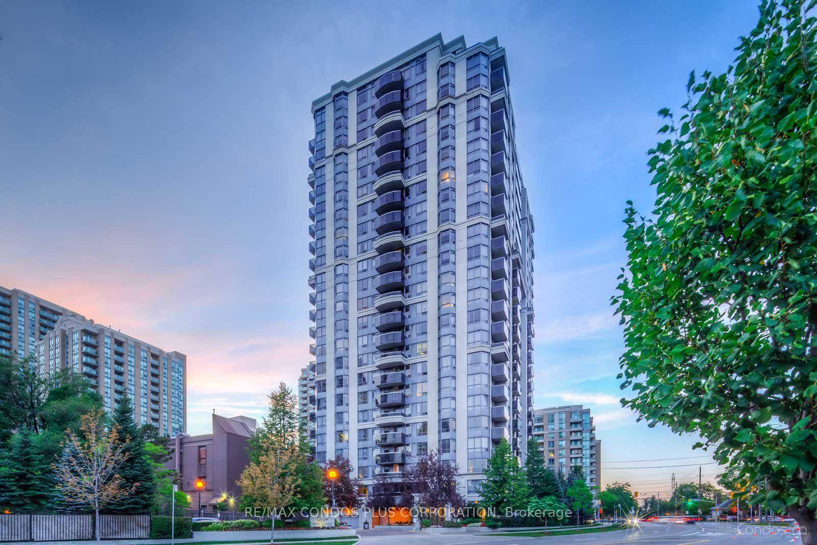 Spacious 2 Bedroom, 2 Bath Condo with Parking amp ; Locker for Lease.