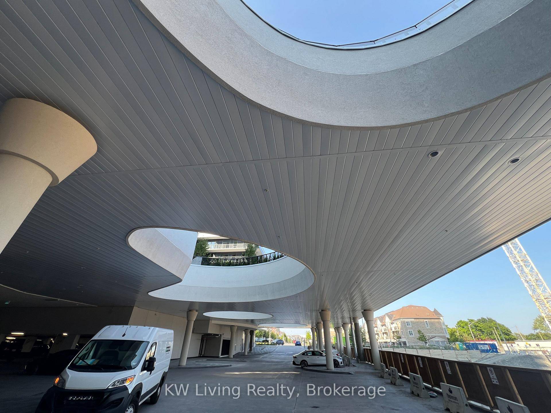 Welcome to your modern urban retreat in the heart of Mississauga !