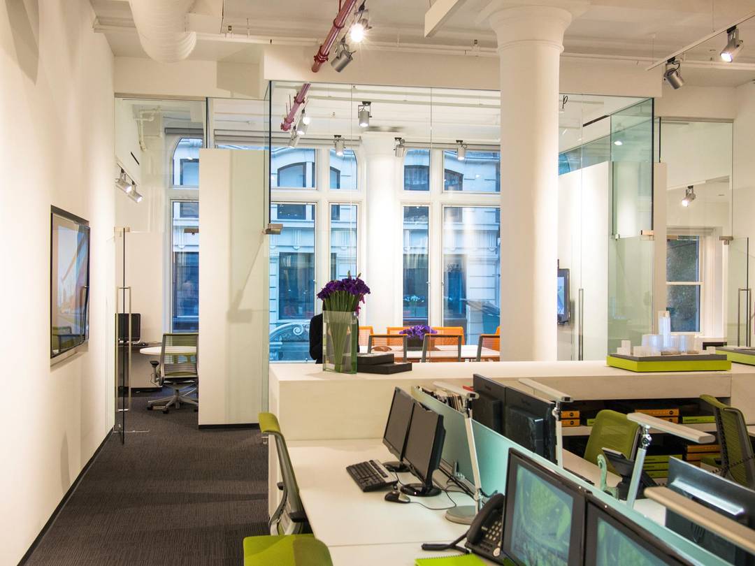 This exceptional 2nd floor open loft is an expansive canvas, stretching over 40' wide and extending 82' deep.