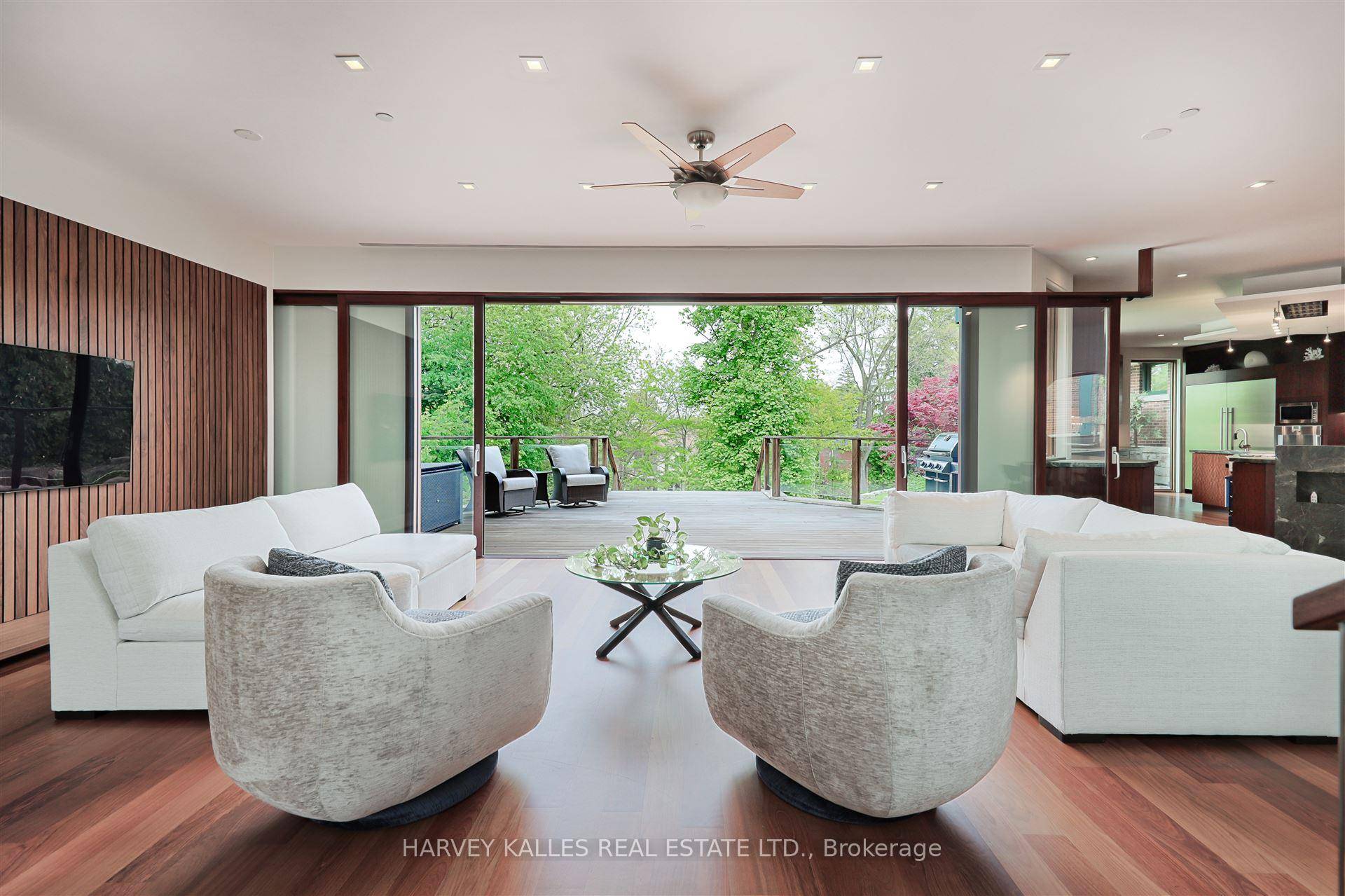 Welcome to 89 Kingsway Crescent an extraordinary and architecturally significant residence that seamlessly fuses timeless elegance with modern luxury.