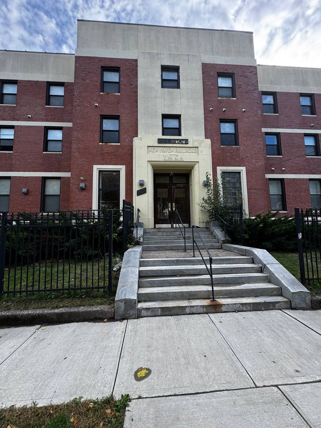 Rare opportunity to acquire a beautifully restored 21 unit multifamily asset in New Haven's sought after East Rock neighborhood.