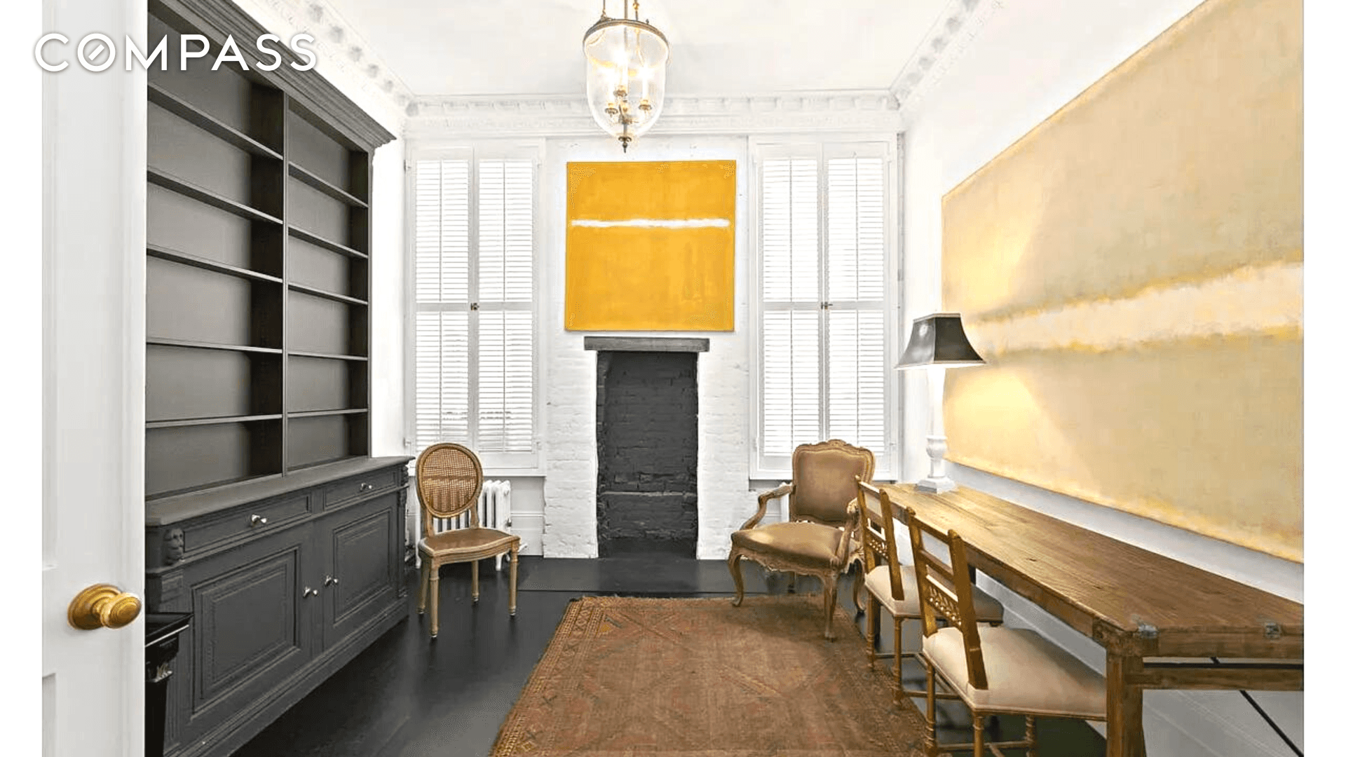 Fully Renovated UES character and charm !