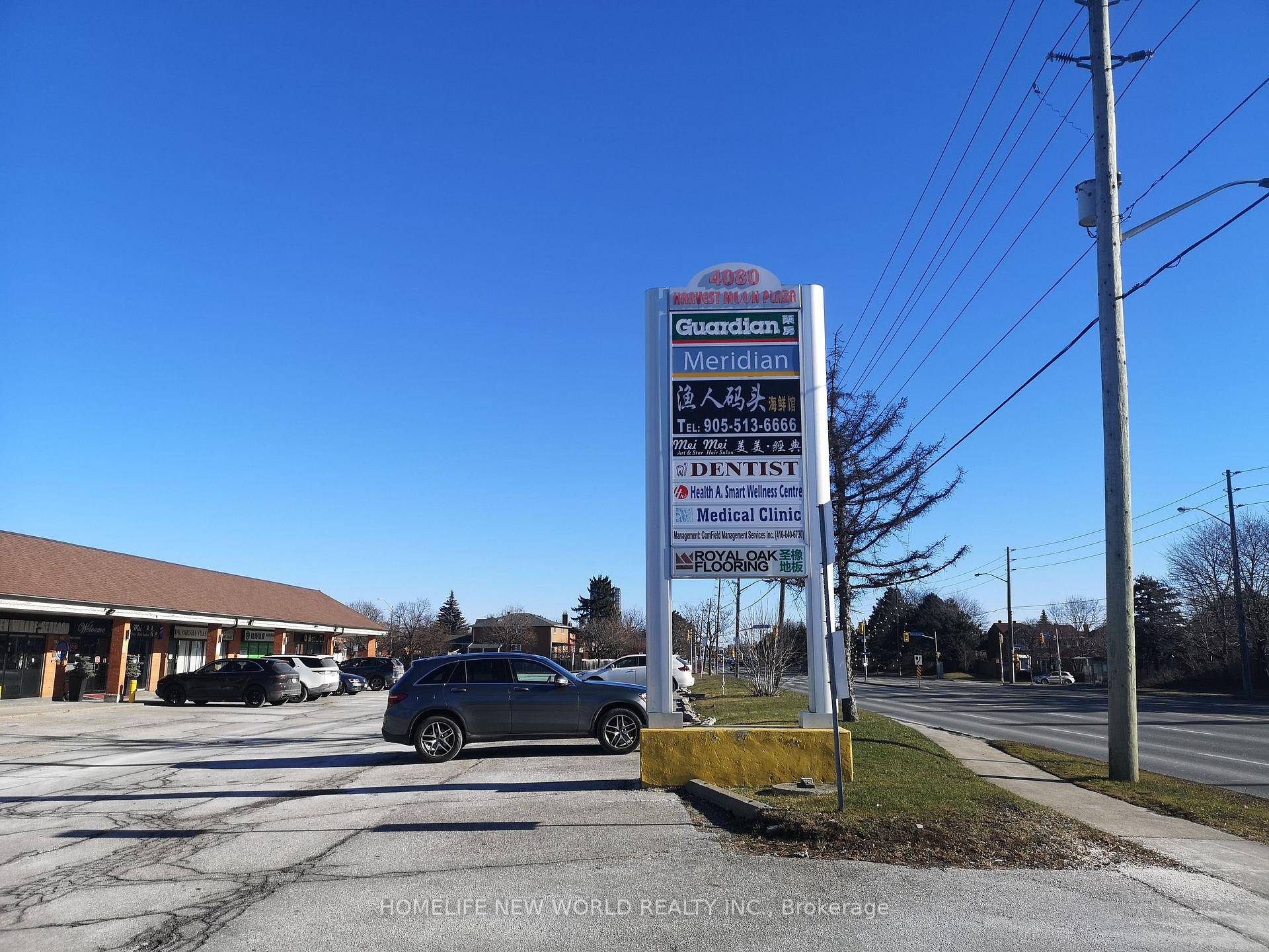 Office for lease in Harvest Moon Plaza, Markham, Great location on Steeles, between Birchmount and Kennedy, TTC stop beside plaza, Plenty ground parking, High visibility, surrounded by houses, condo buildings, ...