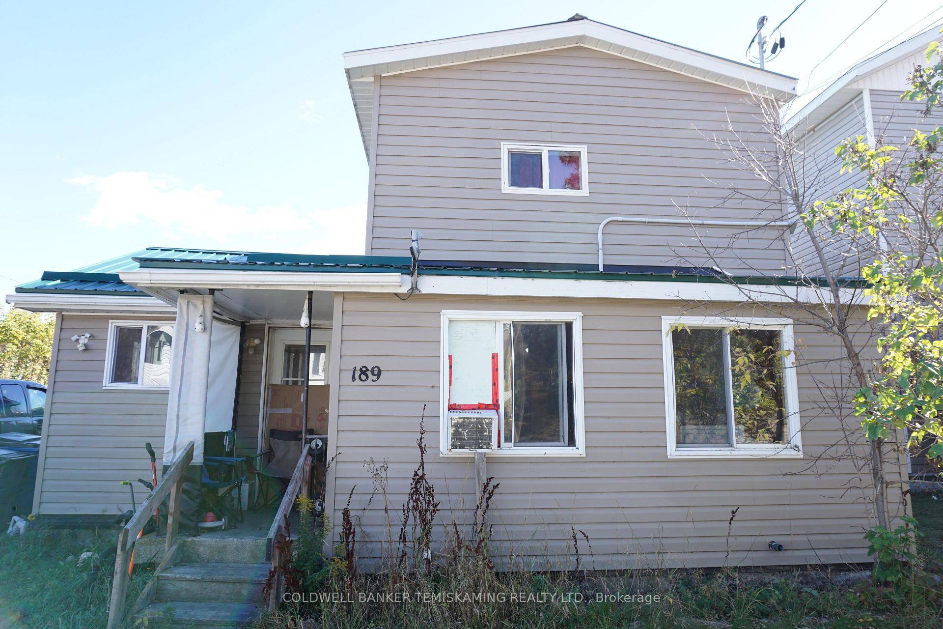 FULLY RENTED DUPLEX. 3 BEDROOM 2 STOREY FRONT UNIT 1, 150 A MONTH.