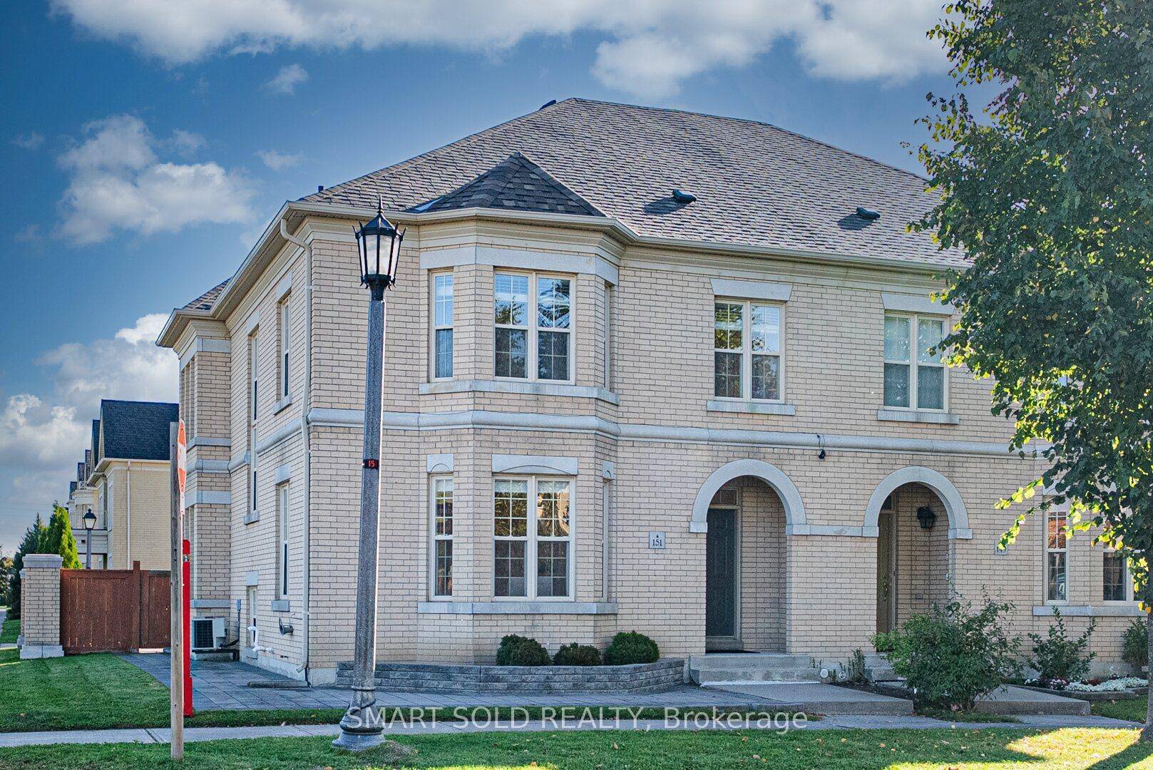 Prime Location Right Beside The Park !