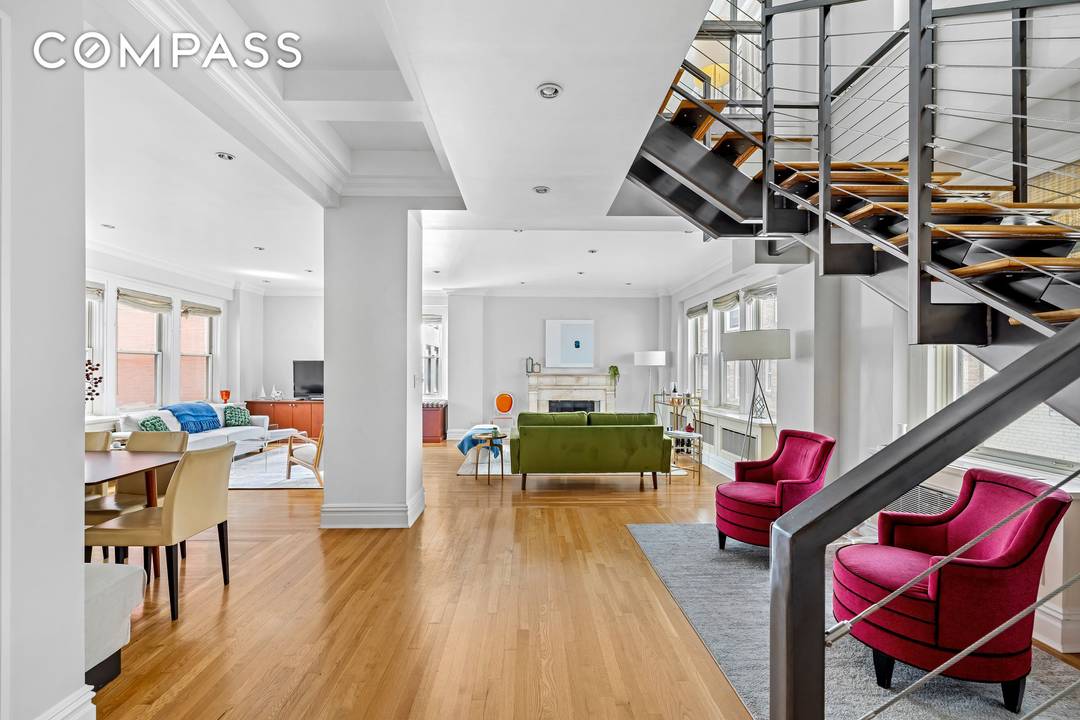 One Of A Kind Park Avenue Residence Step off a private elevator into your serene Park Avenue duplex a loft like five bedroom retreat that blends sophistication with architectural distinction.