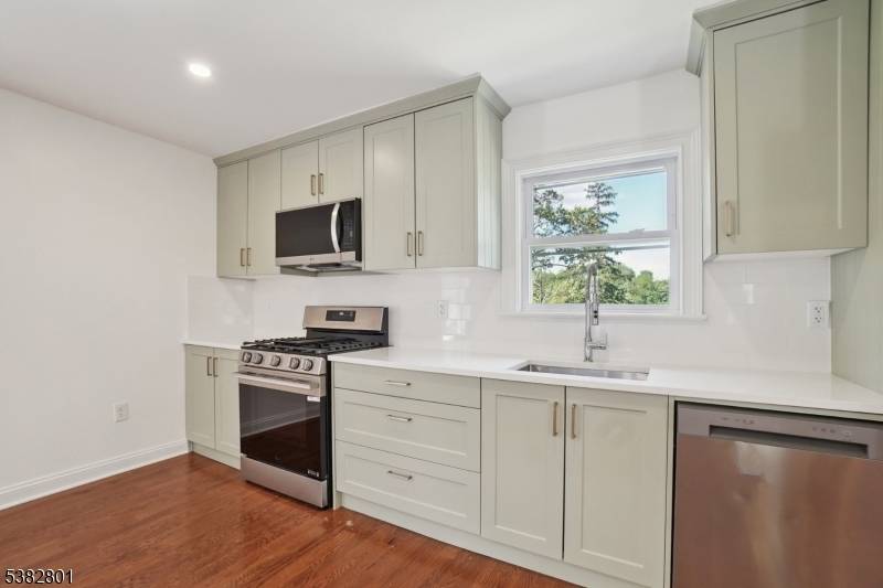 Experience refined living in this newly remodeled 2 BR apartment that blends timeless architectural charm with modern sophistication.