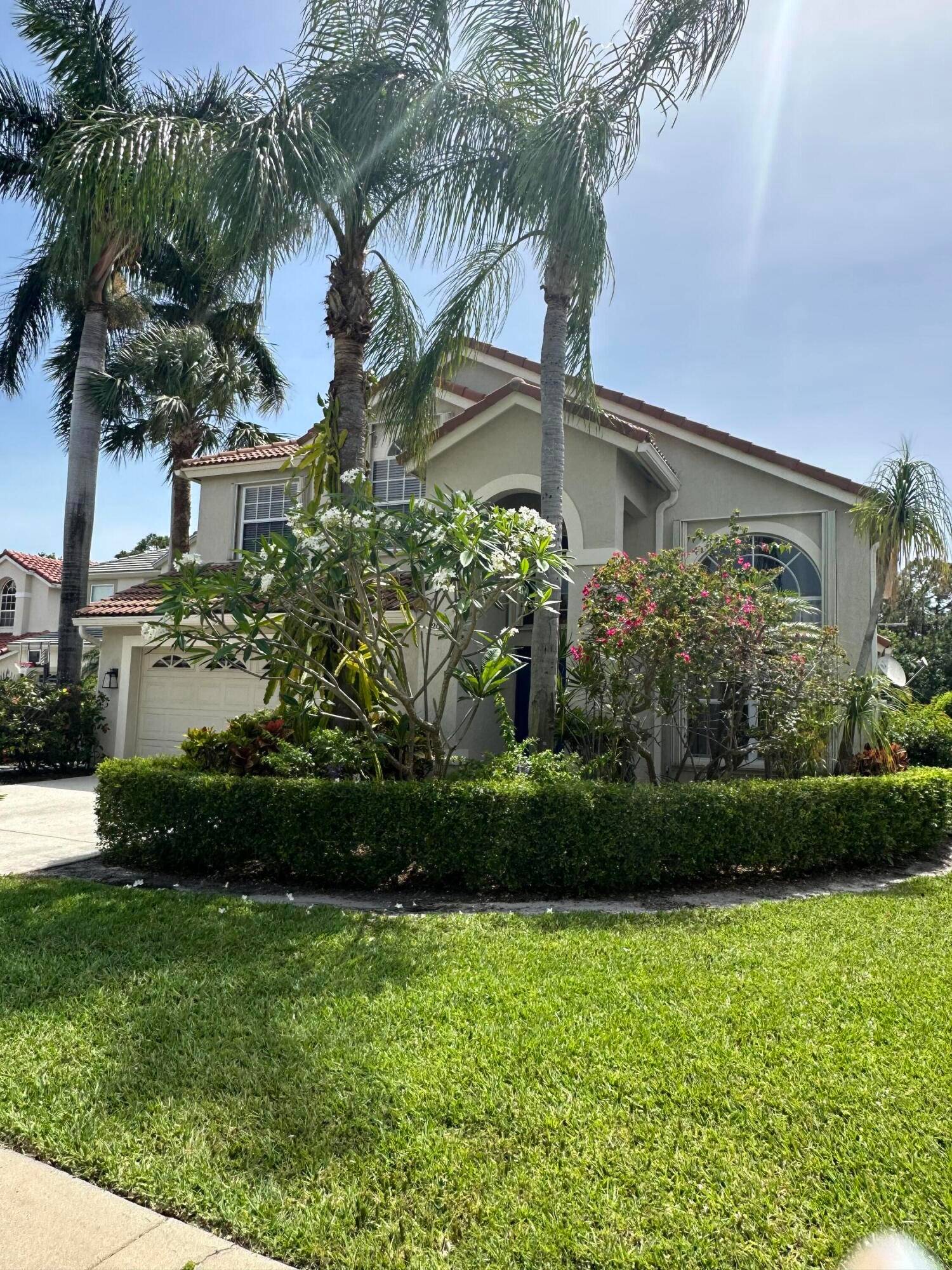 Welcome home to this beautifully maintained 4 bedroom, 3 bath home in the sought after Hammock Trace neighborhood in Jupiter.