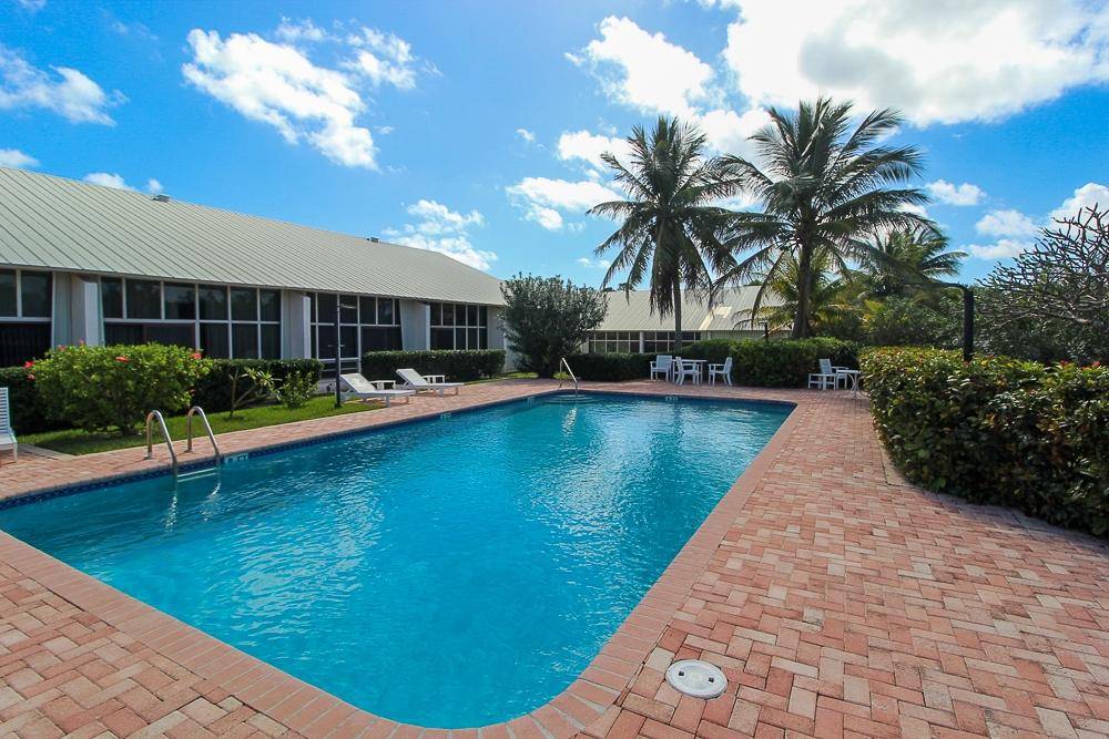 MAYFAIR COURT Condo Grand-Bahama-Freeport