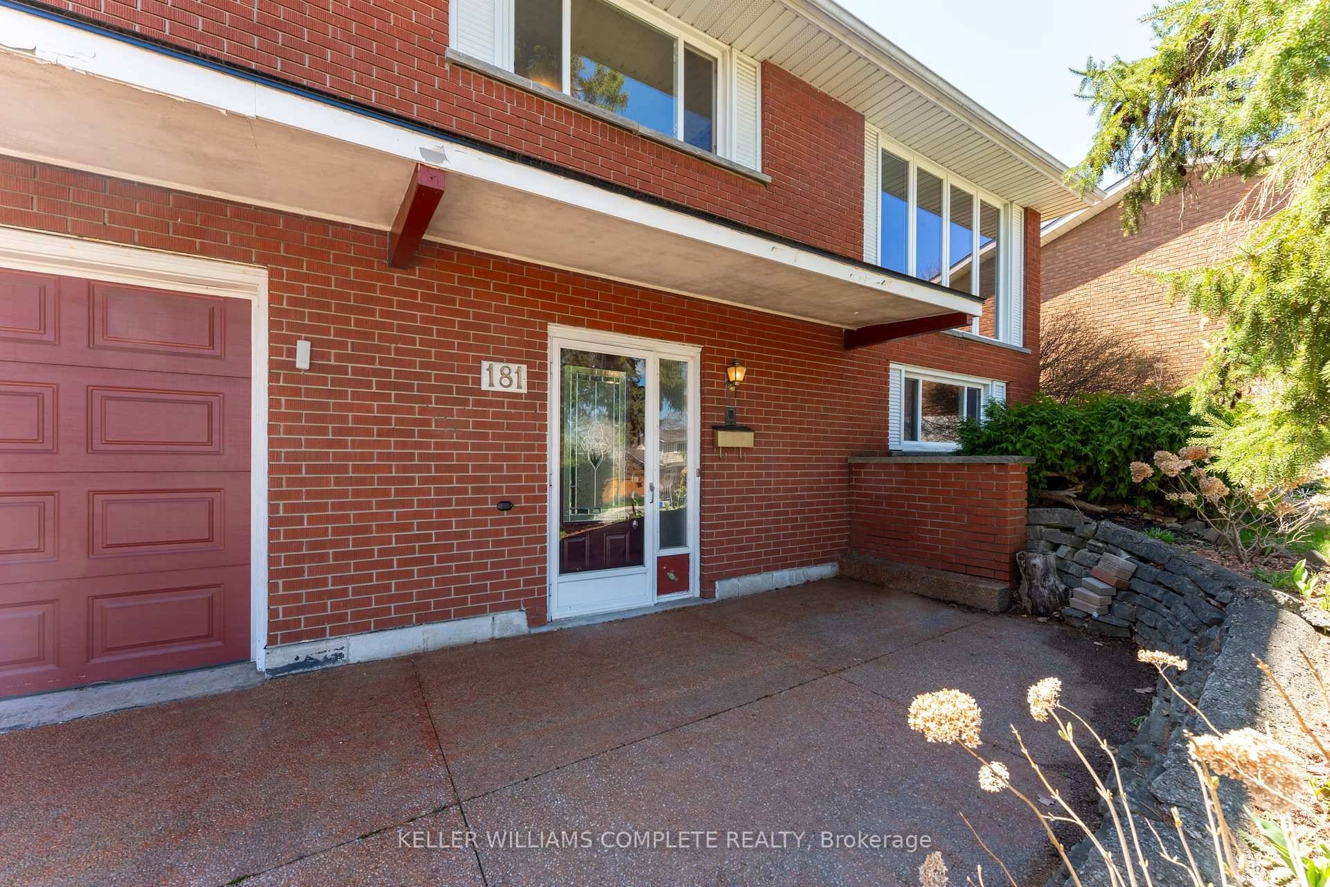 Tucked away on a quiet street in one of Hamilton's most sought after Mountain family neighbourhoods, this charming 3 bedroom, 1.