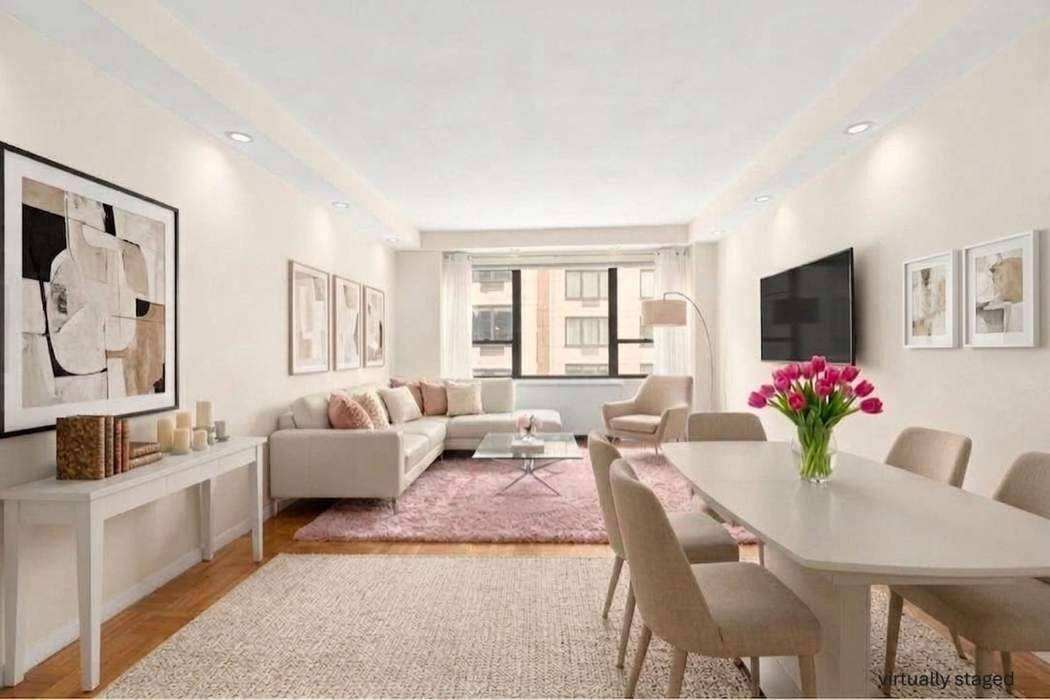 With good southern exposures and abundant natural sunlight, this corner one bedroom, one bath residence at the prestigious Diplomat condominium in Turtle Bay offers a bright and well designed living ...