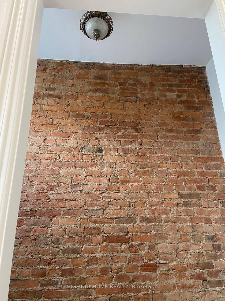Spacious 2br plus den, 2.