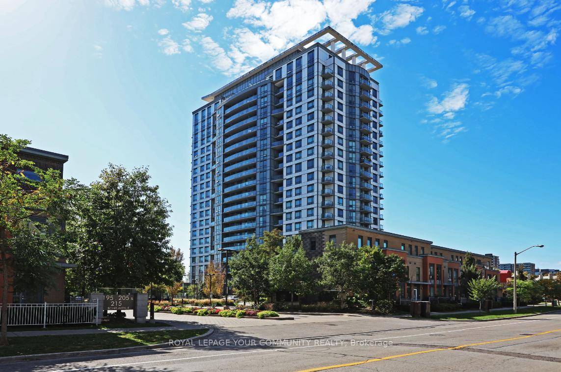 Love Condos. 2 Split Bedrooms, Laminate Floor Throughout, 2 Full Baths.