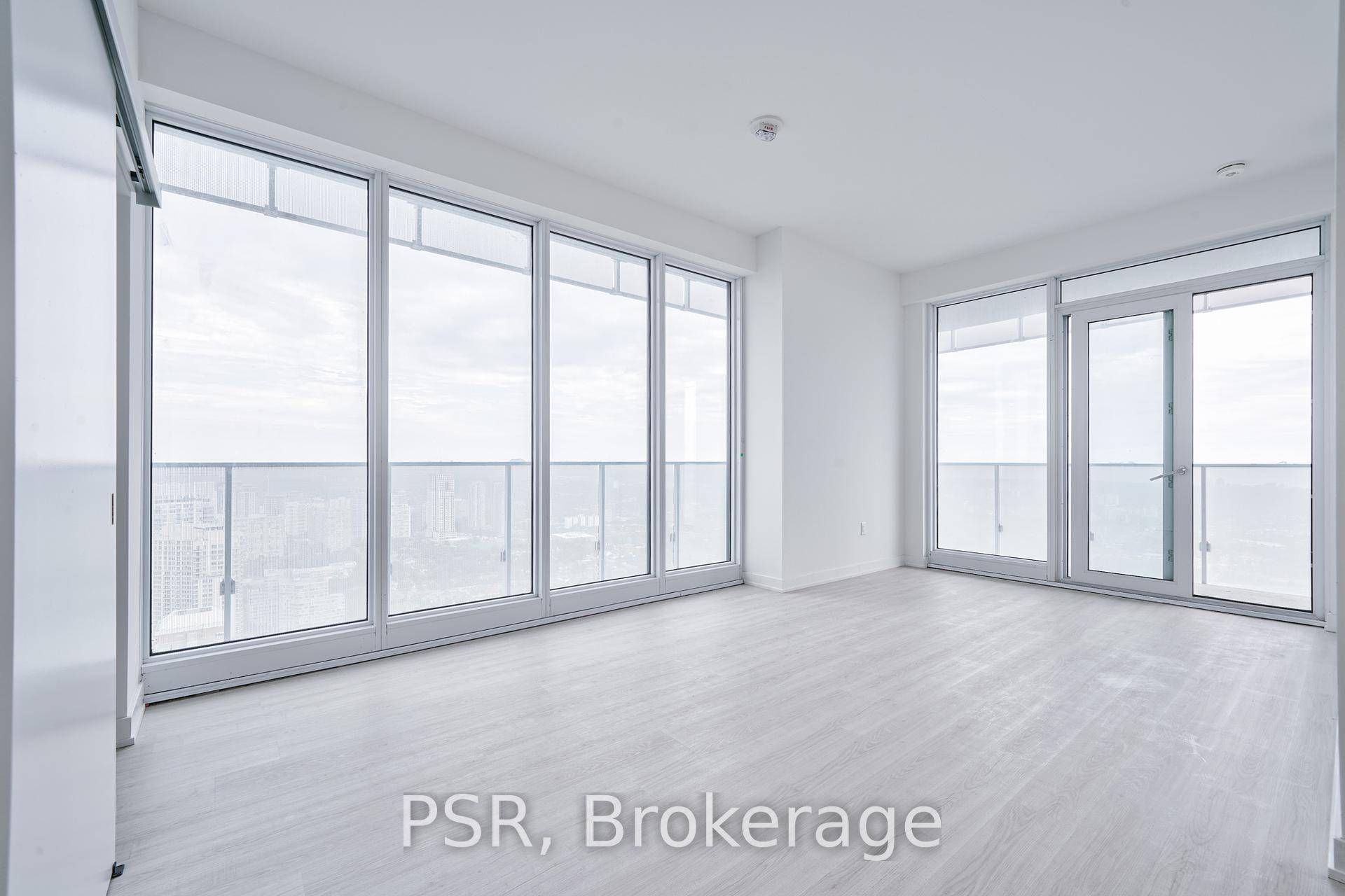 Immaculate 2 Bedroom Den amp ; 2 Bathroom home where the Den can used as 3rd Bed Office.