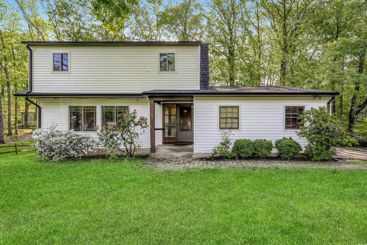 Beautiful and spacious 4 bedroom, 3.