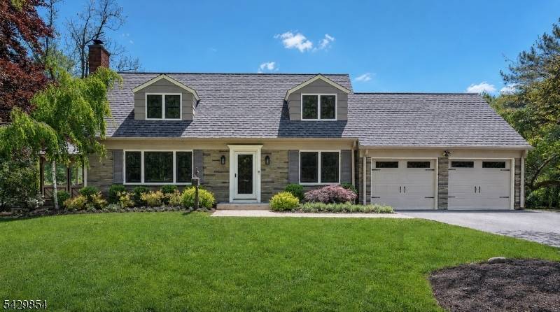 Welcome home to 36 Beverly Rd.