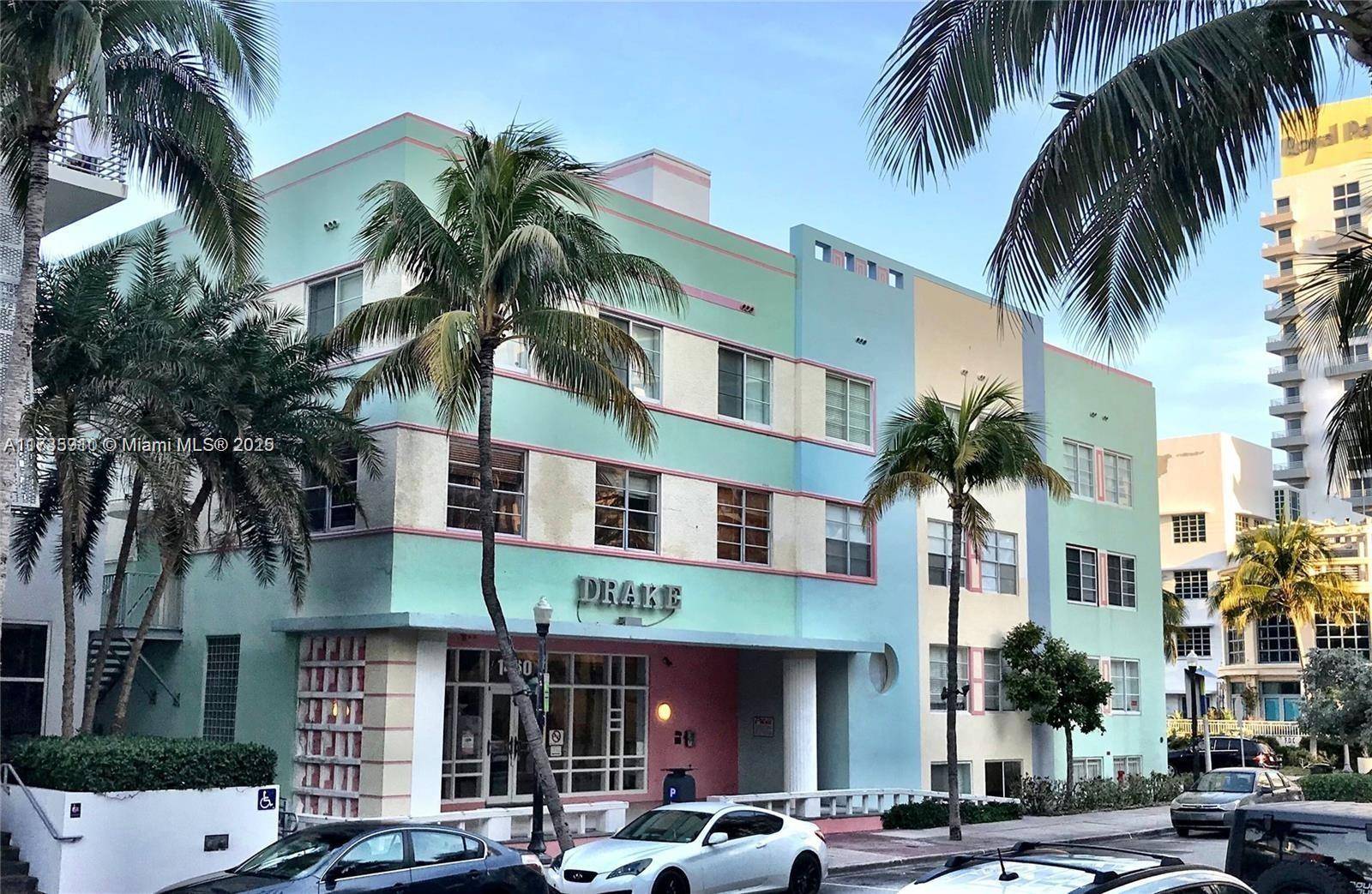 BEAUTIFUL FURNISHED 2 STORY TOWNHOME IN THE FAMOUS OCEAN DRIVE IN THE HEART OF SOUTH BEACH.