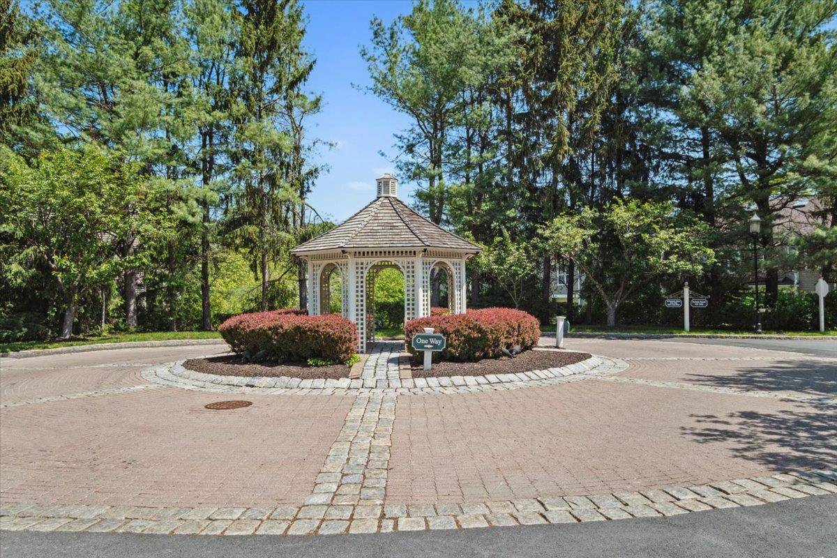 Located in a gated community, this exceptional corner unit townhouse spans 2, 750 sq ft and was fully renovated in 2022 to deliver the perfect blend of elegance, functionality, and ...