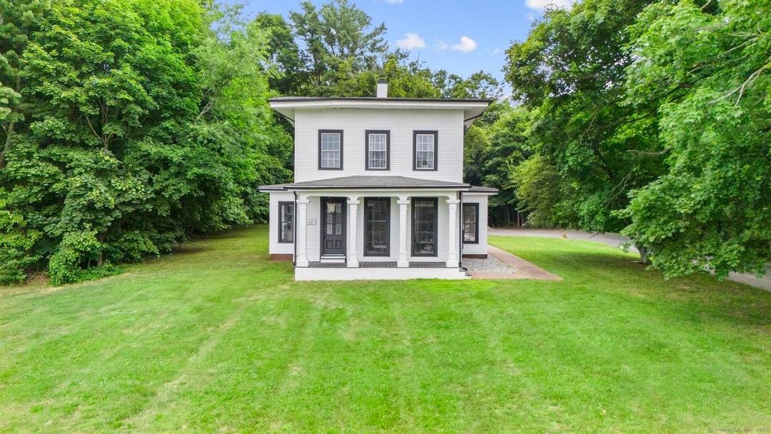 A Rare Blend of Space, Flexibility Opportunity.