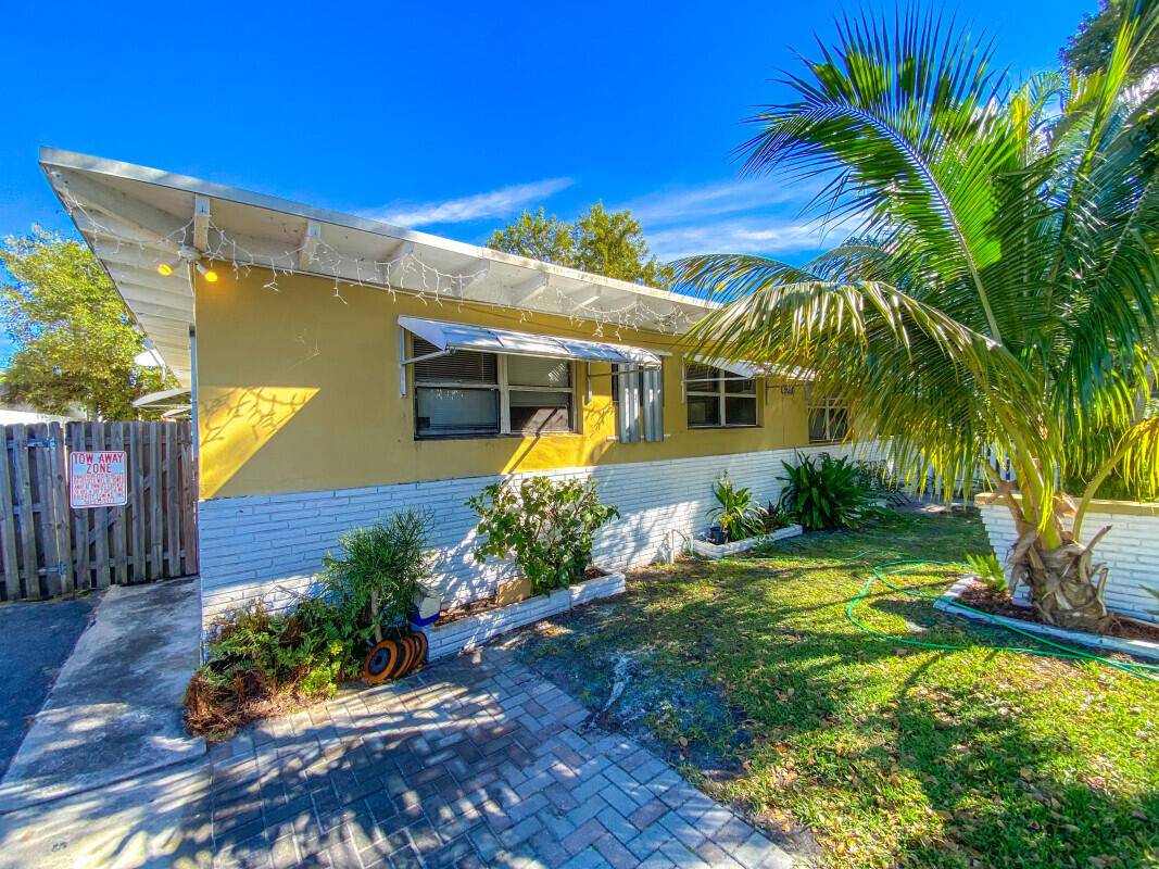 Northwood Villas, a well positioned multifamily investment opportunity located in West Palm Beach, Florida.