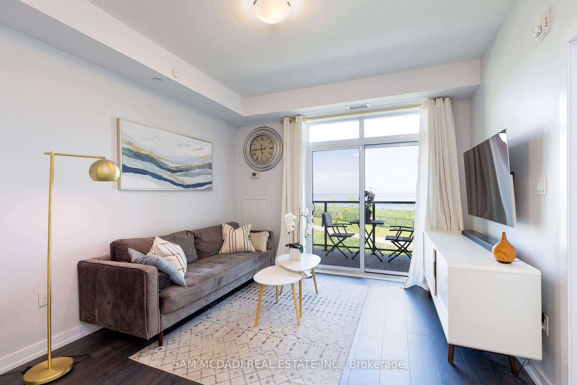 Unobstructed views of Lake Ontario from your living room and bedroom !