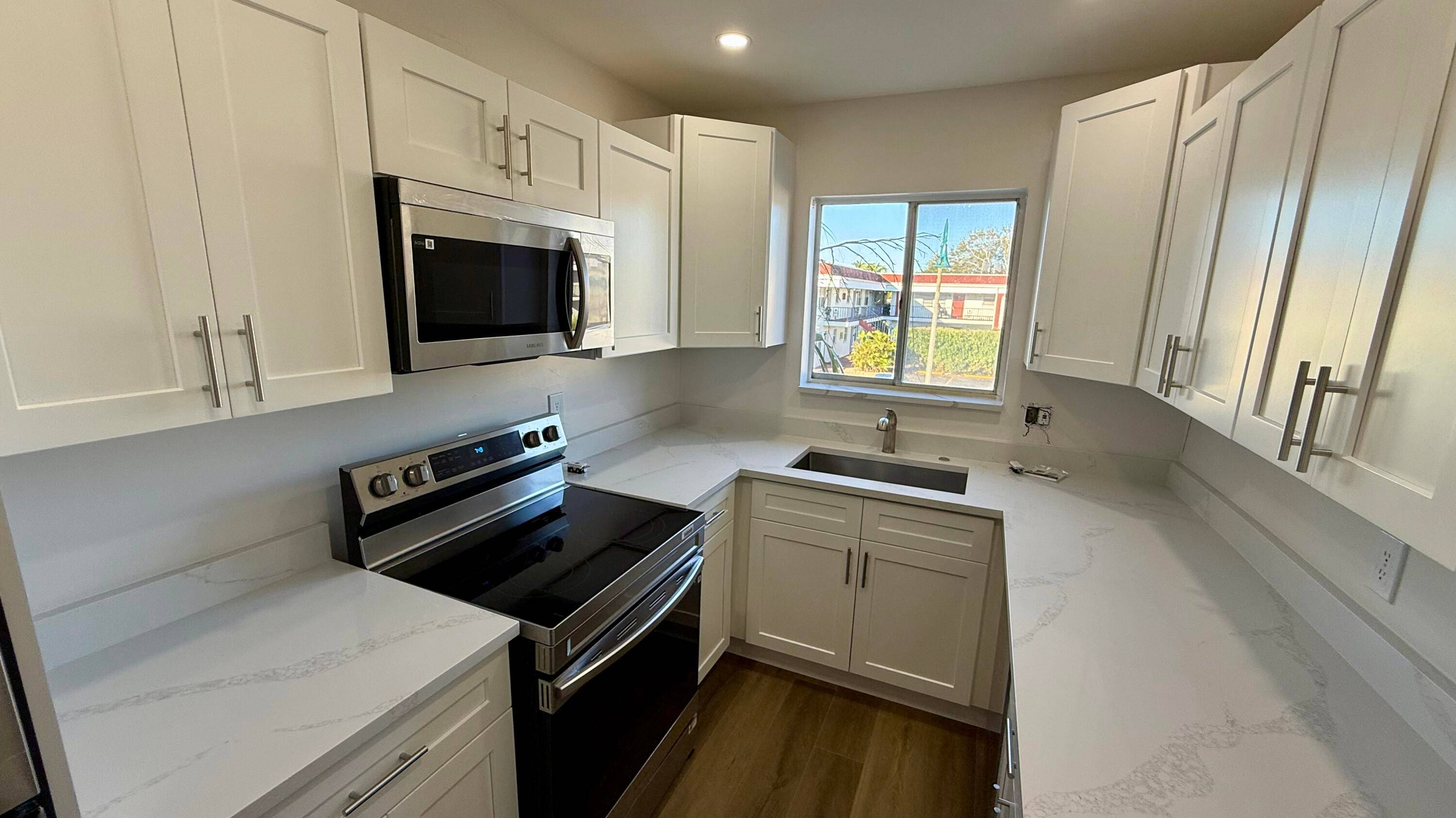 RENTED FOR 1, 975 PER MONTH UNTIL MARCH 2026 !