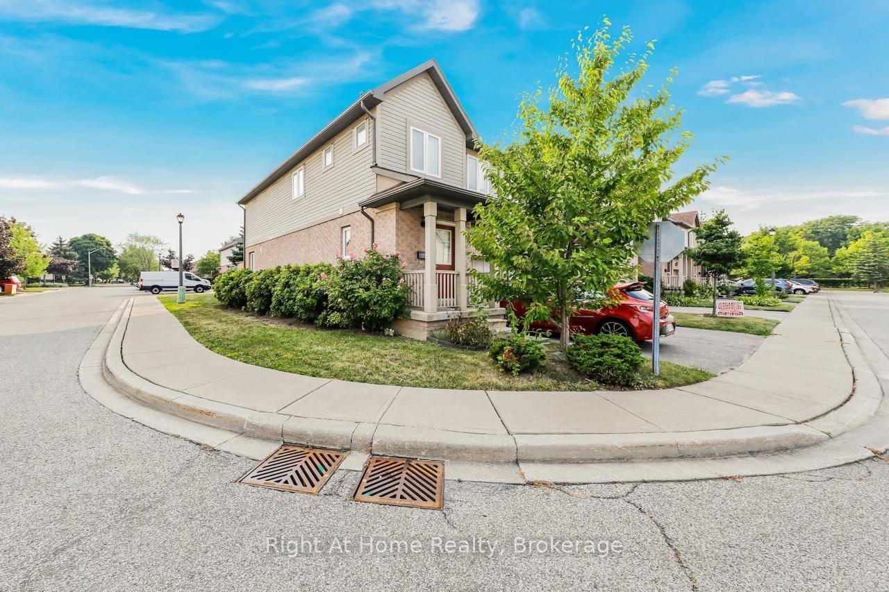 Welcome to your move in ready home, fully upgraded in 2022 !