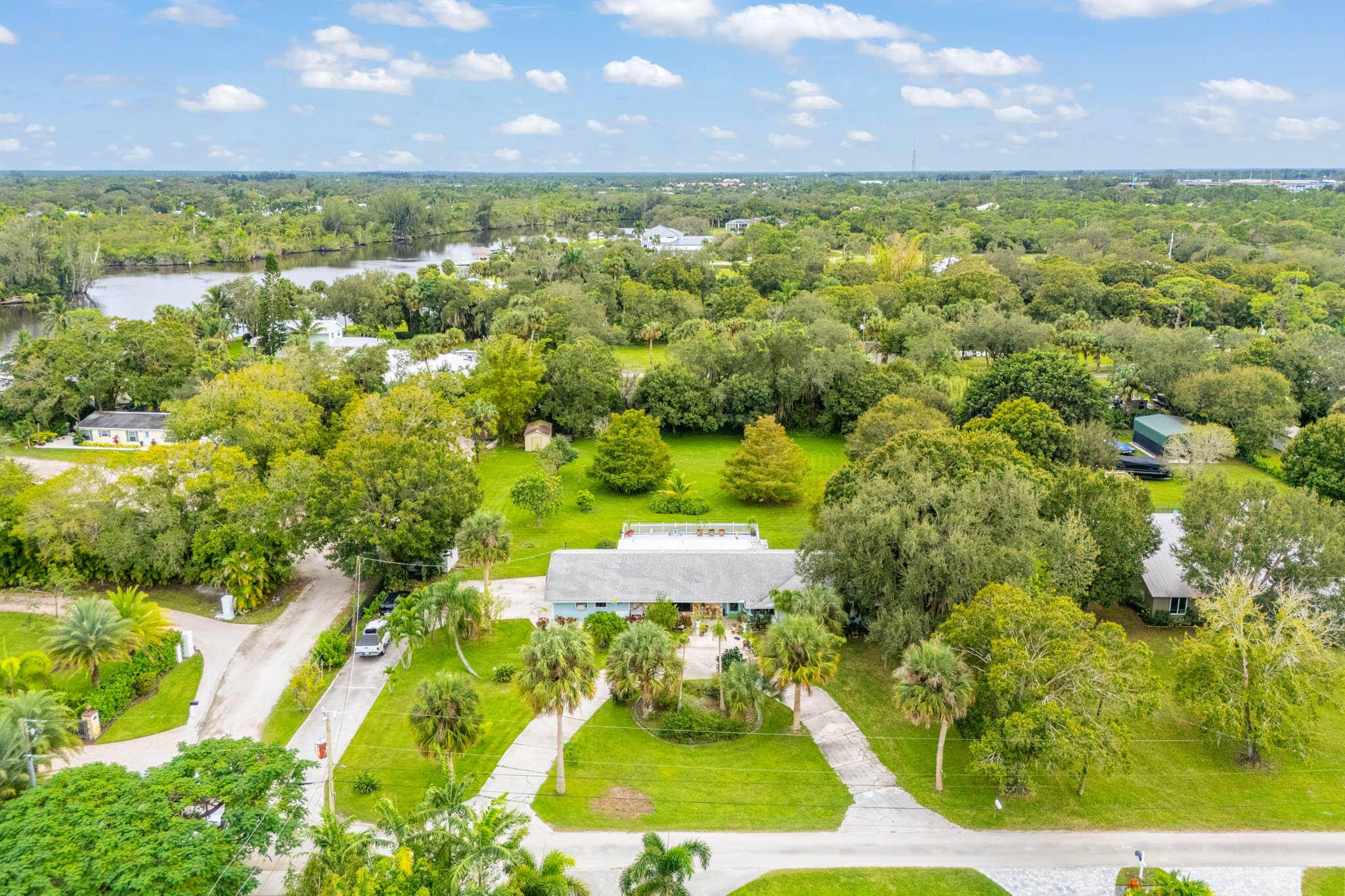 Palm City Privacy at Its' Best !