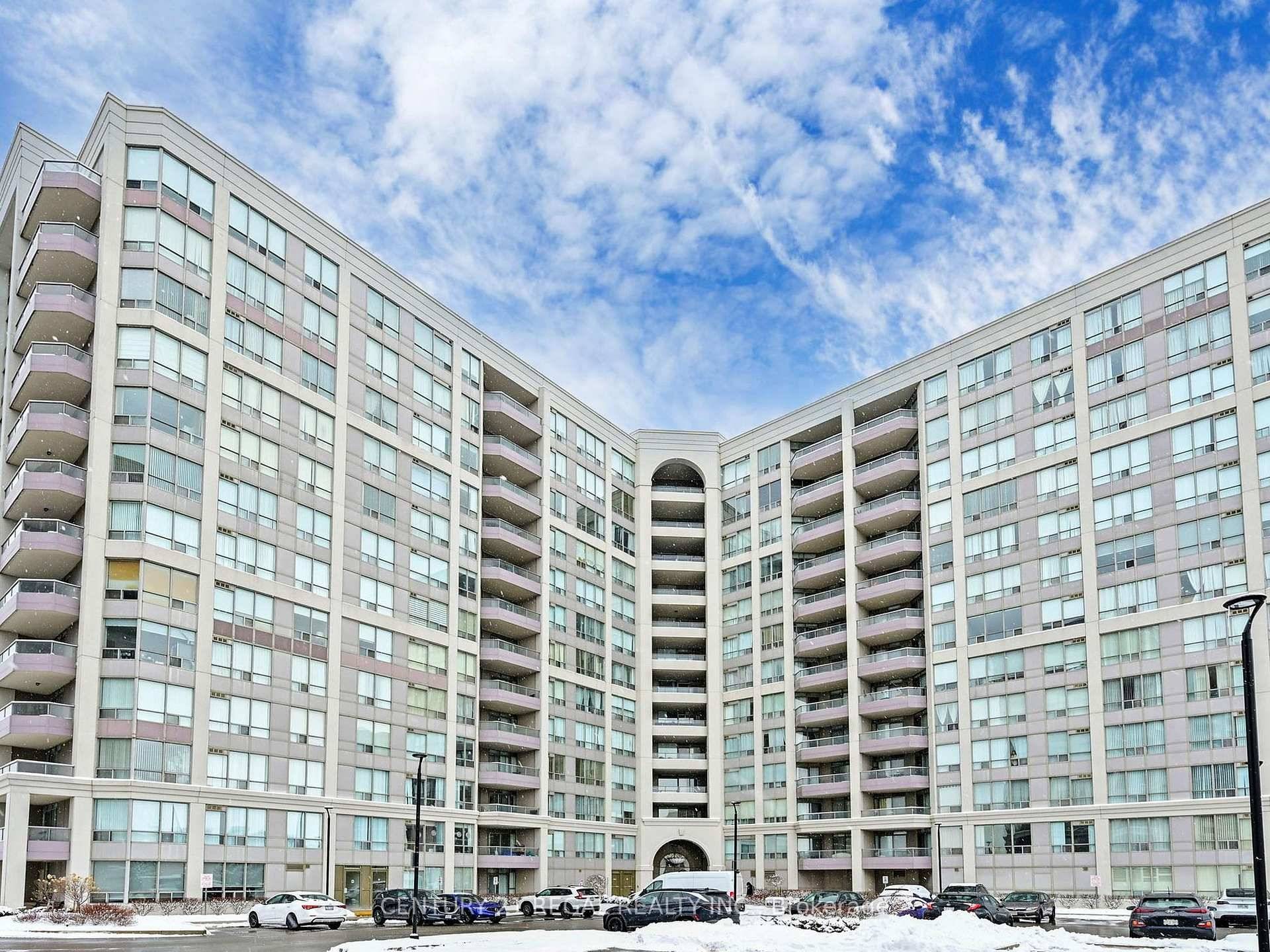 2 Parking Spots ! ! Minutes from Highway 404, Highway 7 and 407.