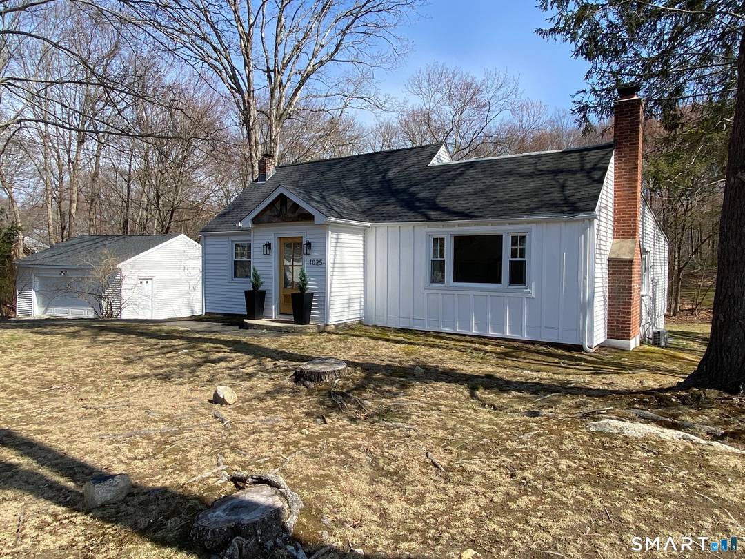 Gorgeous Rambling Farmhouse just completely remodeled in 2024 !