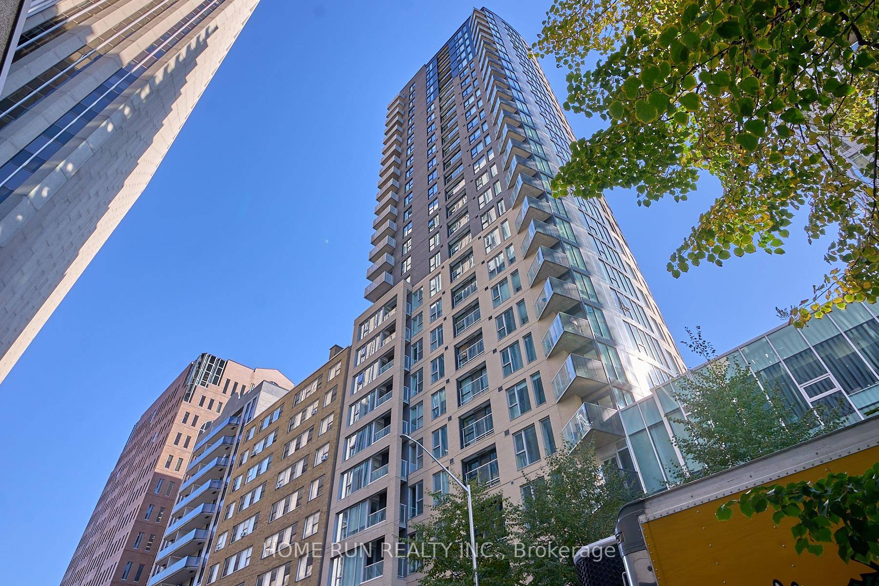 MOVE IN READY ! Welcome into this bright and beautifully designed 1 Bed 1 Bath condo on the 13th floor, offering approx.