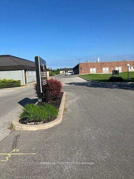 Professional Office Space 330 SQFT.