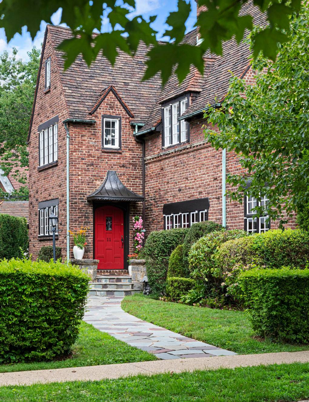 For rent by Owner Broker.