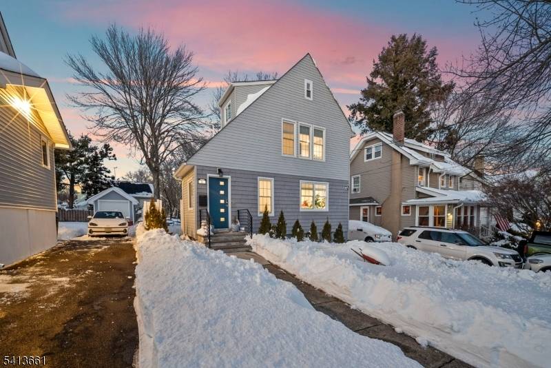 Fully gut renovated in 2022, this stunning Teaneck residence has been thoughtfully updated throughout with today's buyer in mind.