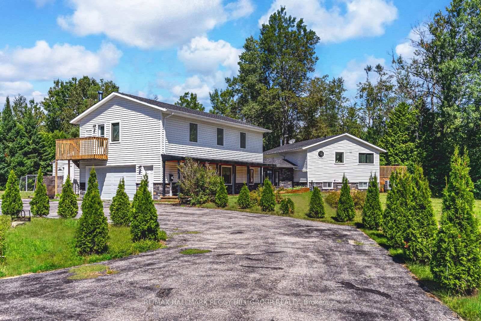ELEGANT ESTATE ON 1. 31 ACRES WITH PREMIUM FINISHES, EXCEPTIONAL OUTDOOR SPACE amp ; MULTI GEN POTENTIAL !