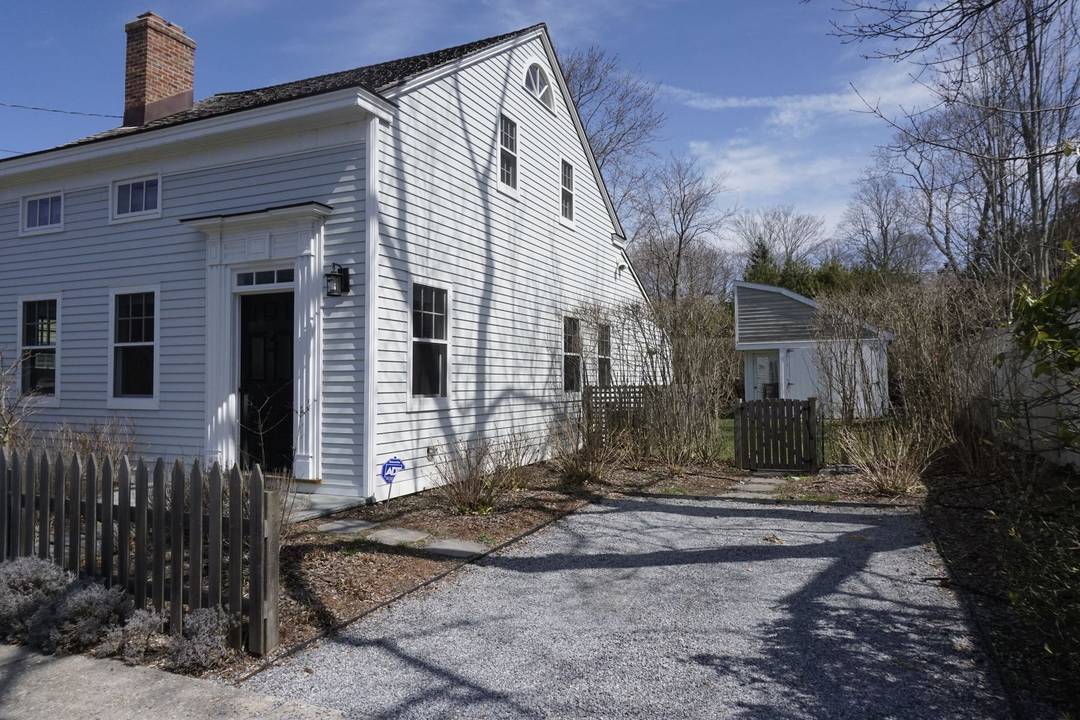 1840's RENOVATED SAG HARBOR HOME IN HEART OF VILLAGE