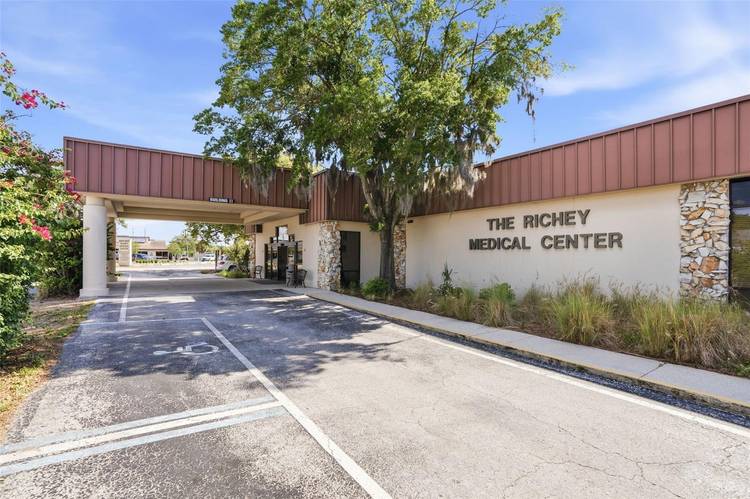 Exceptional leasing opportunity in a well known professional medical complex located in the heart of New Port Richey.