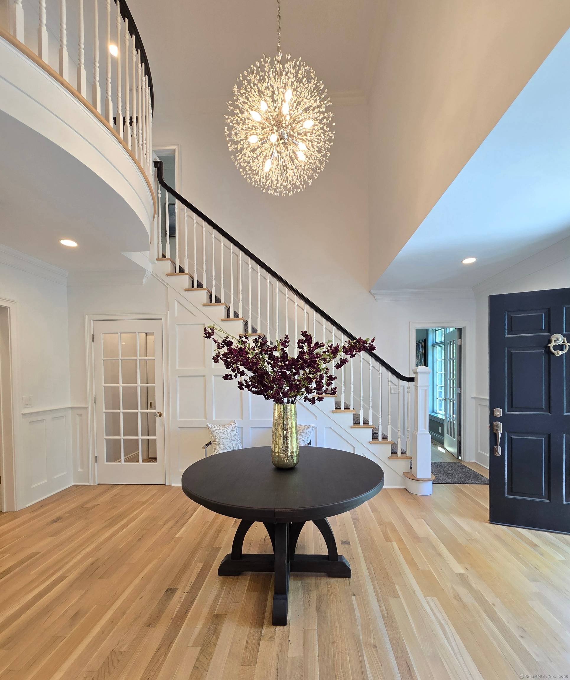 Nestled in Westport's coveted Old Hill neighborhood, this stunning residence blends classic Colonial design w modern amenities.