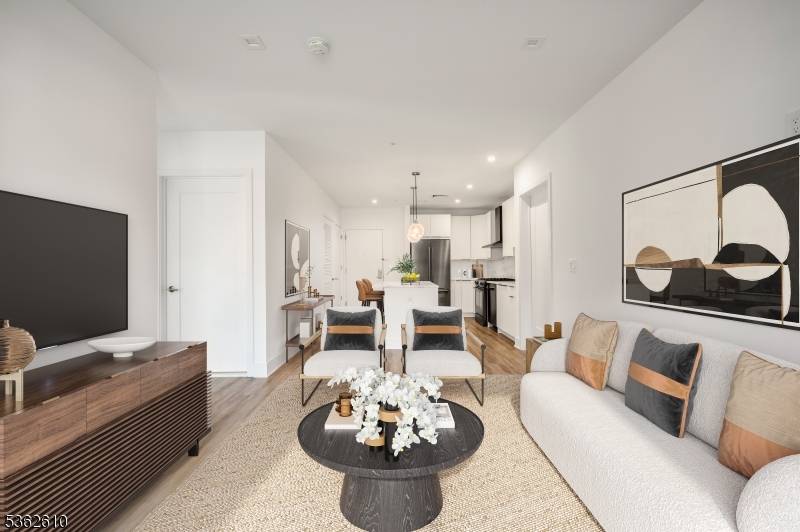 1194 square feet, 2 Bedrooms, 2 Baths.