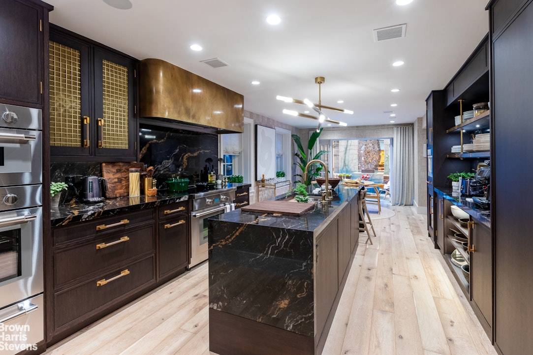 Gold Coast Mansion Home of the 50th Annual Kips Bay Designer Showhouse This stunning historic home has been designed and renovated by a collection of today's most talented and in ...