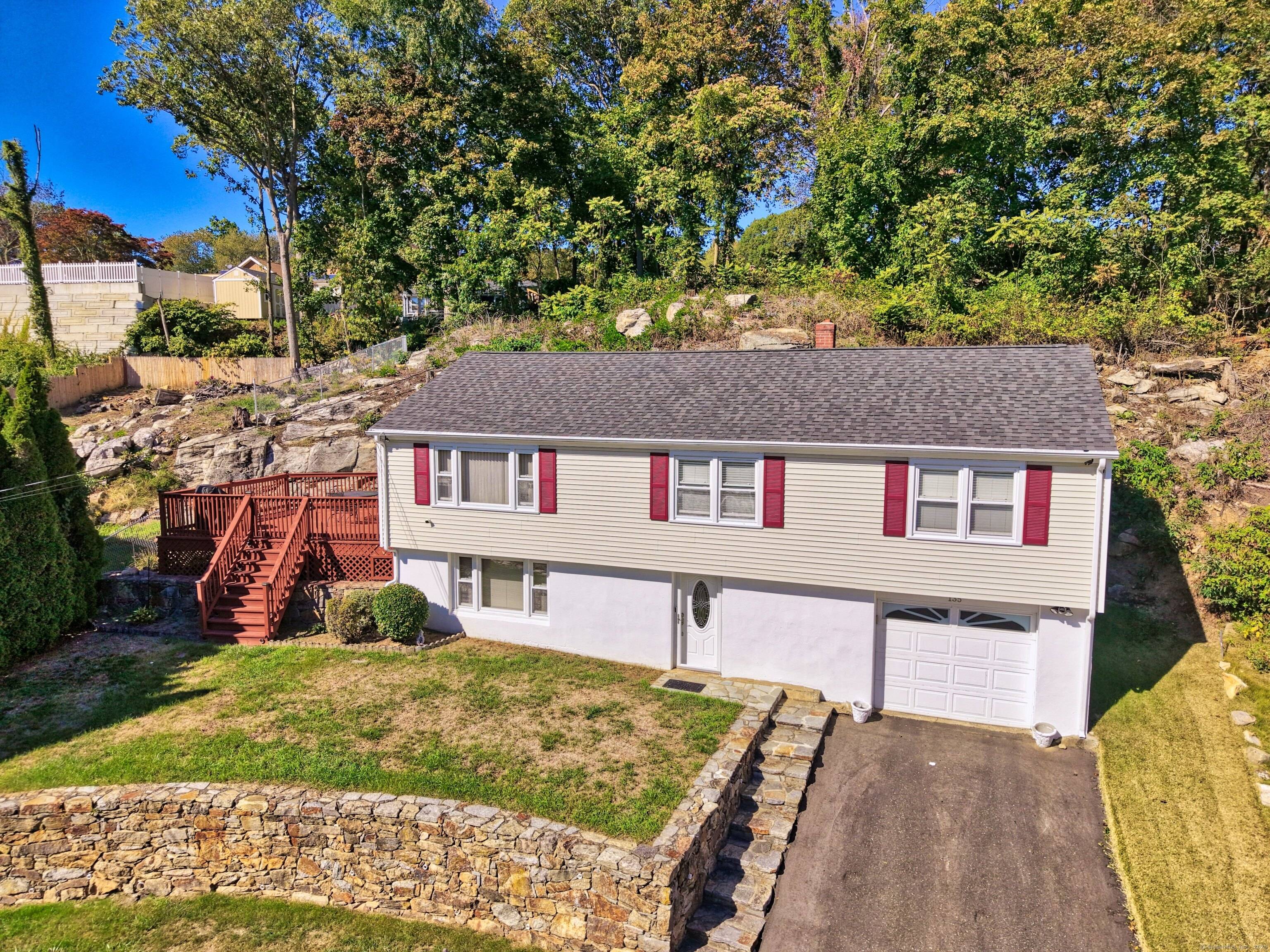 Welcome to this well loved 3 bedroom, 1.